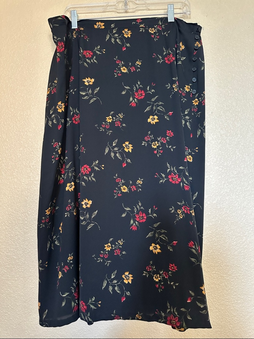 Jones New York Black Floral Midi Wrap Skirt with Red & Yellow Flowers